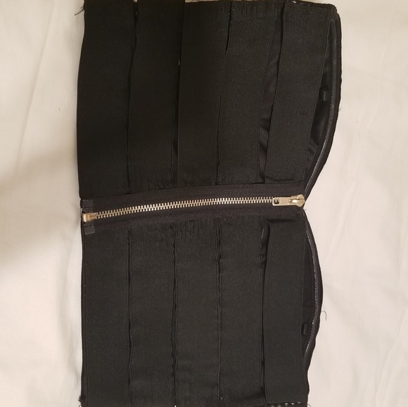 Top - Picture 2 of 3